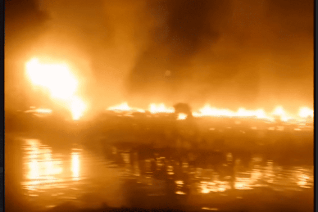 incendio-intenso-atinge-maior-favela-sobre-palafitas-do-brasil,-em-sp