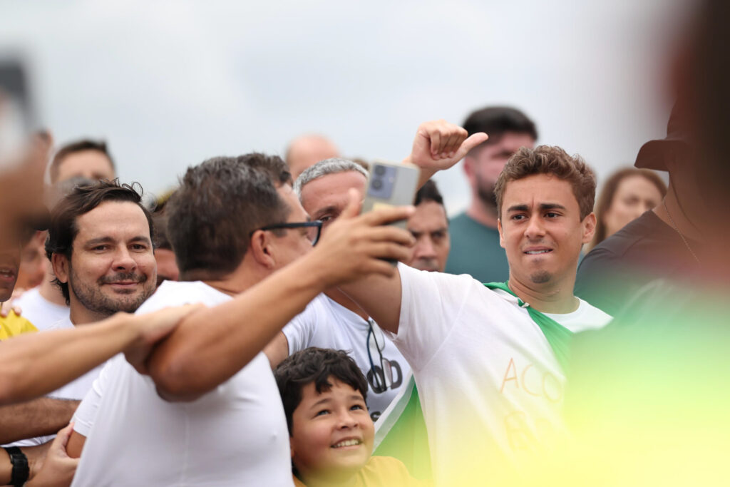 nikolas-agradece-michelle-por-ser-chamado-de-“filho-06”-de-bolsonaro