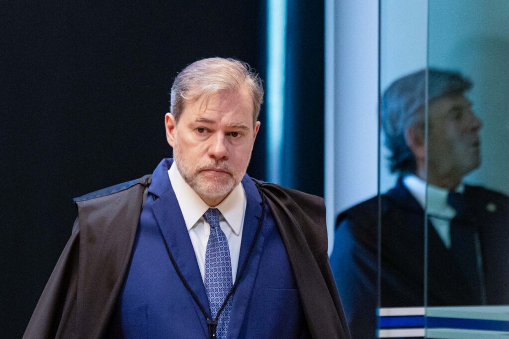 master:-deputadas-do-psol-e-da-rede-pedem-a-pgr-afastamento-de-toffoli