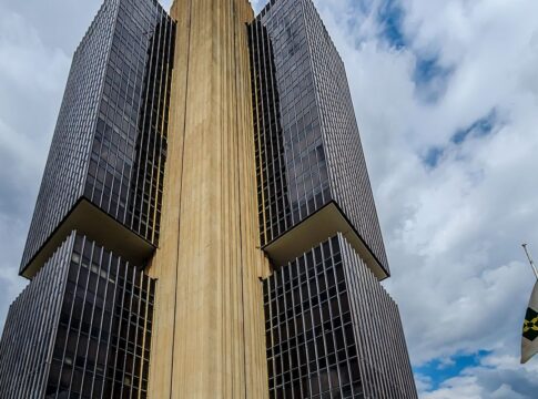 bc-mantem-juros-basicos-em-15%-ao-ano-pela-quinta-vez-seguida