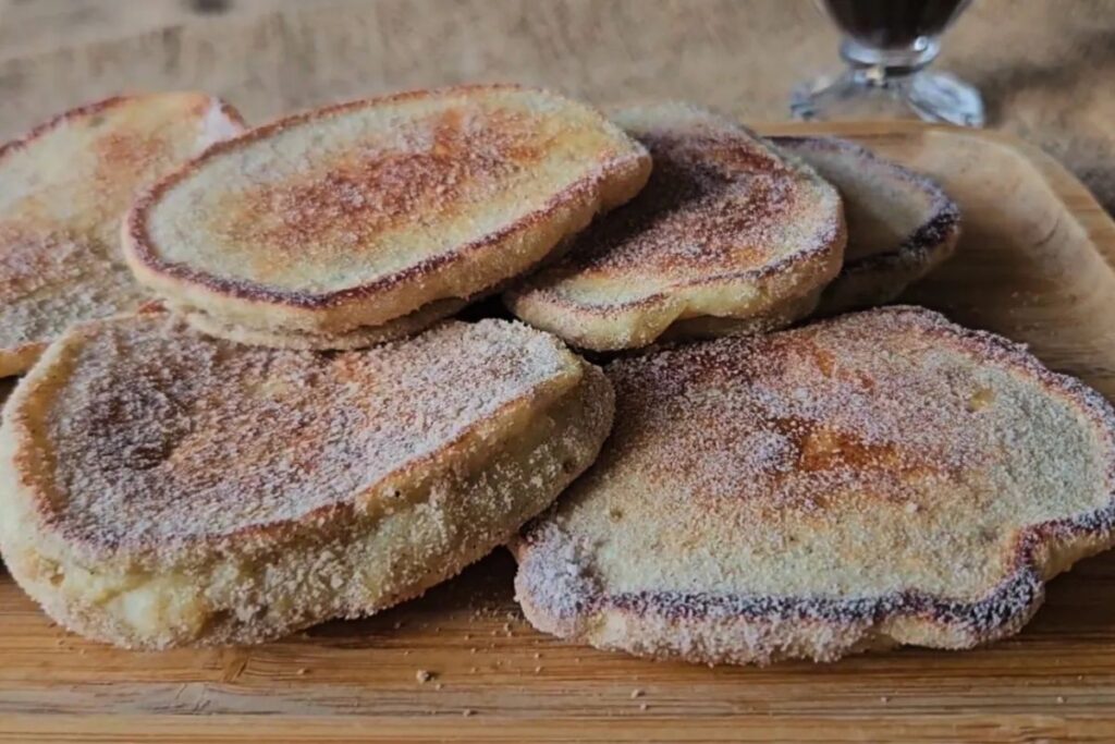 pao-de-banana:-feito-na-frigideira-em-5-min-e-perfeito-para-o-cafe