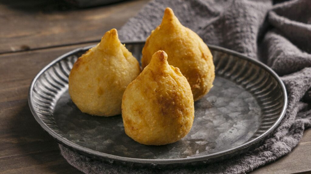 coxinha-fit-sem-massa-na-air-fryer:-veja-como-fazer-a-receita-low-carb