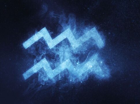 por-que-o-signo-de-aquario-e-dificil-no-amor?-os-astros-respondem