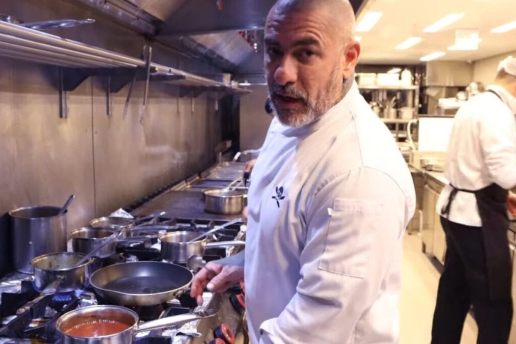 aprenda-a-fazer-molho-de-tomate-delicioso-com-o-chef-henrique-fogaca