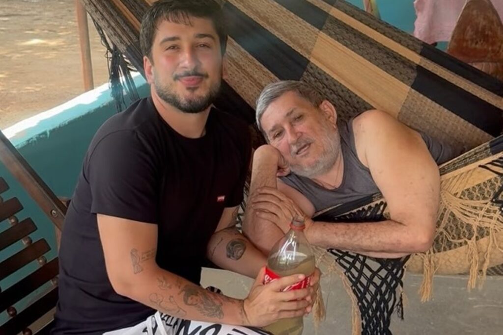 pai-de-influencer-e-operado-e-tem-parte-do-cranio-guardada-na-barriga.-assista-ao-video