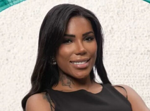 carol-lekker-passa-por-teste-no-fofocalizando,-do-sbt