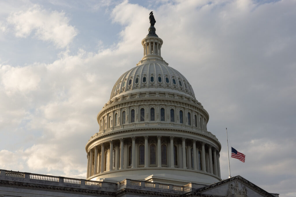 senado-dos-eua-trava-verba-de-imigracao-e-amplia-risco-de-shutdown
