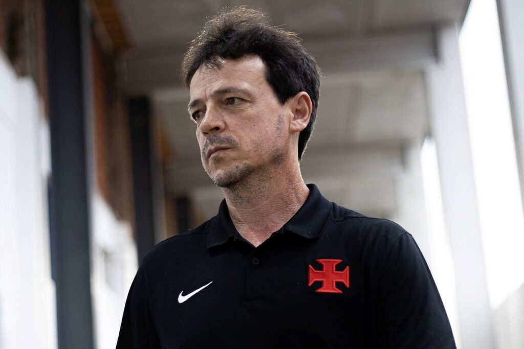 diniz-fala-sobre-bronca-em-jogadores-e-avalia-derrota-para-o-mirassol