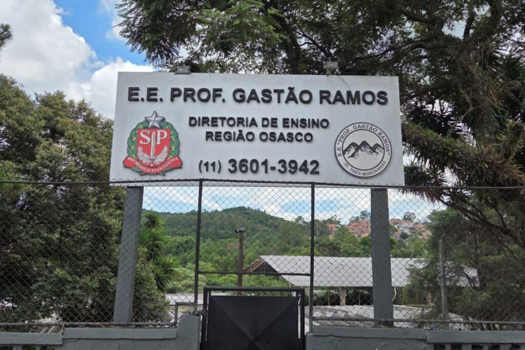 sem-uniforme,-escola-civico-militar-cria-regra-de-vestuario-e-pais-reagem