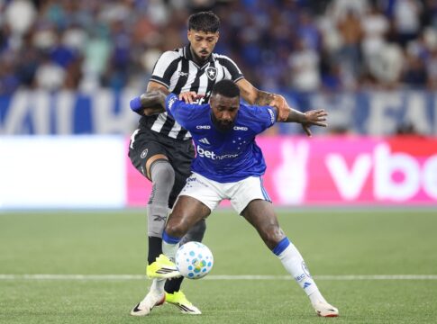 brasileirao:-confira-os-melhores-momentos-de-botafogo-4-x-0-cruzeiro