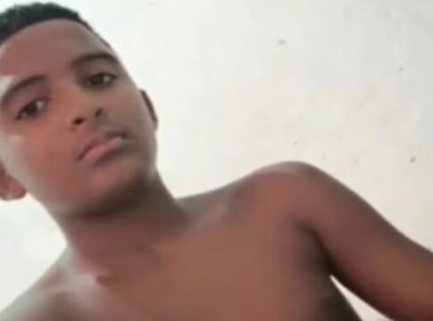 adolescente-morto-por-tubarao-sera-enterrado-nesta-sexta-feira-(30/1)