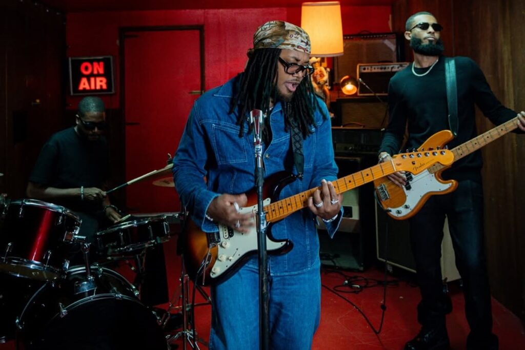 o-ex-ator-da-nickelodeon-que-esta-indicado-ao-grammy-em-6-categorias