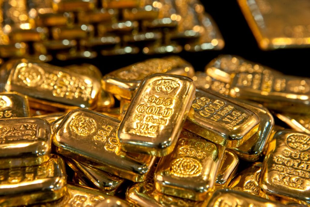 apos-serie-de-recordes,-ouro-e-prata-afundam-com-indicacao-ao-fed