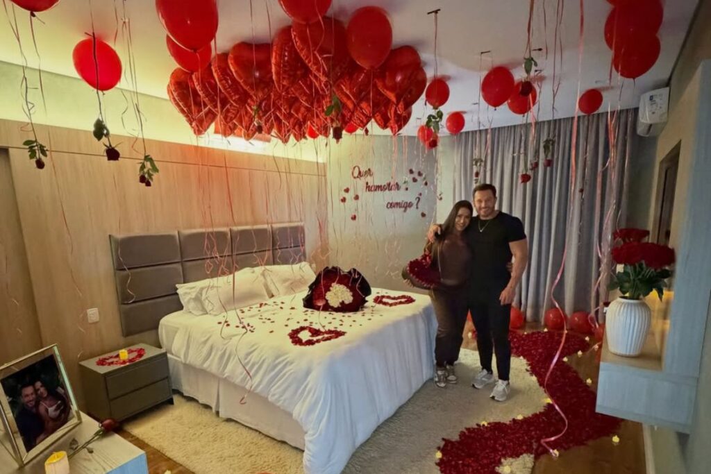 gracyanne-e-pedida-em-namoro-com-decoracao-romantica-e-se-declara