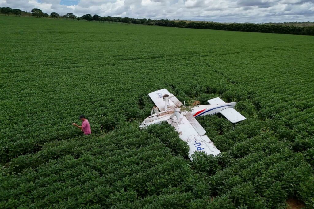 cenipa-vai-investigar-pouso-forcado-de-aviao-em-fazenda-no-df.-video