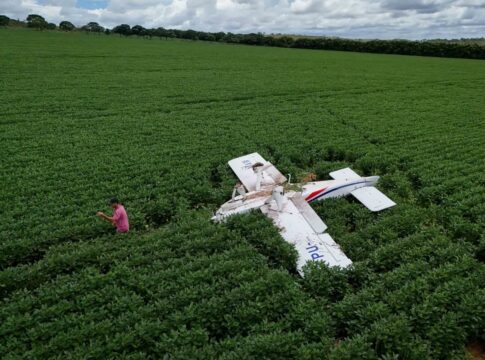 cenipa-vai-investigar-pouso-forcado-de-aviao-em-fazenda-no-df.-video