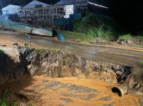 mg:-governo-multa-vale-em-r$-1,7-milhao-e-da-48-h-para-limpeza-da-area