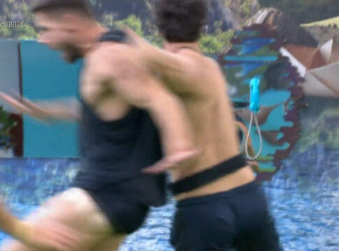 bbb26:-imagens-ineditas-mostram-pa-puxando-jonas-antes-da-queda