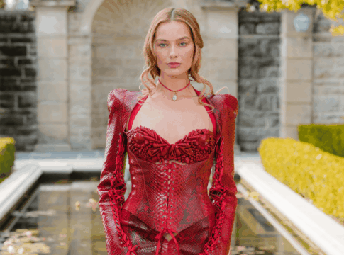 looks-de-margot-robbie-evocam-o-drama-de-o-morro-dos-ventos-uivantes