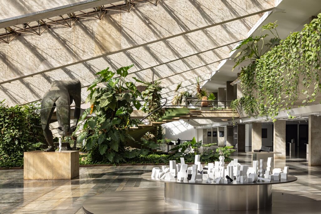 sergio-camargo:-tudo-o-que-voce-deve-saber-sobre-mostra-gratuita-no-df