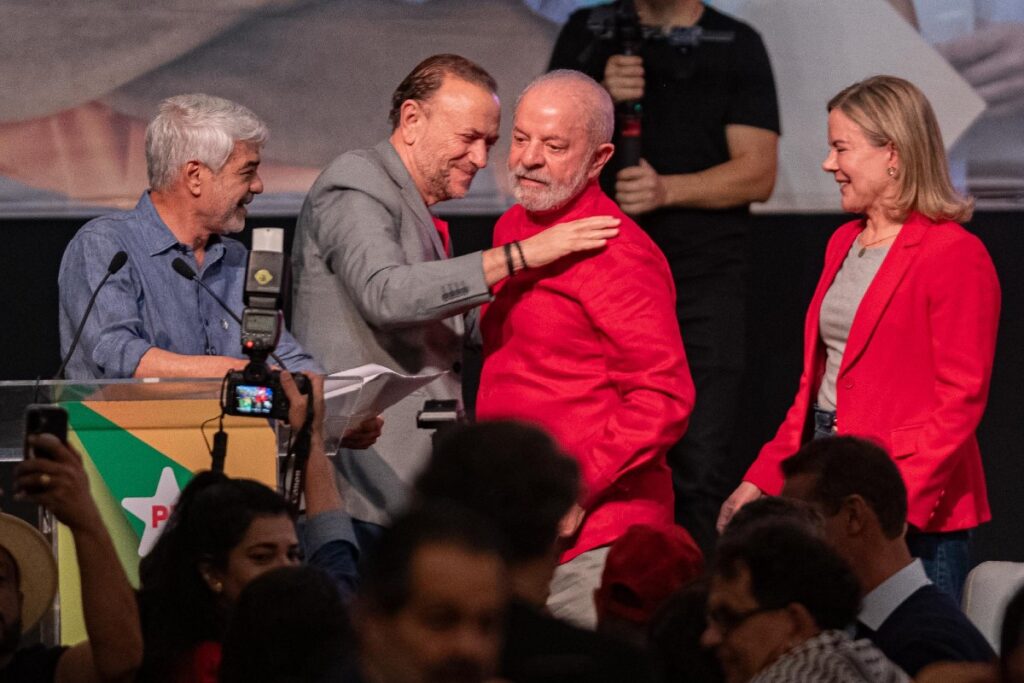 pt-sai-em-defesa-de-cuba-em-meio-a-cerco-economico-de-trump