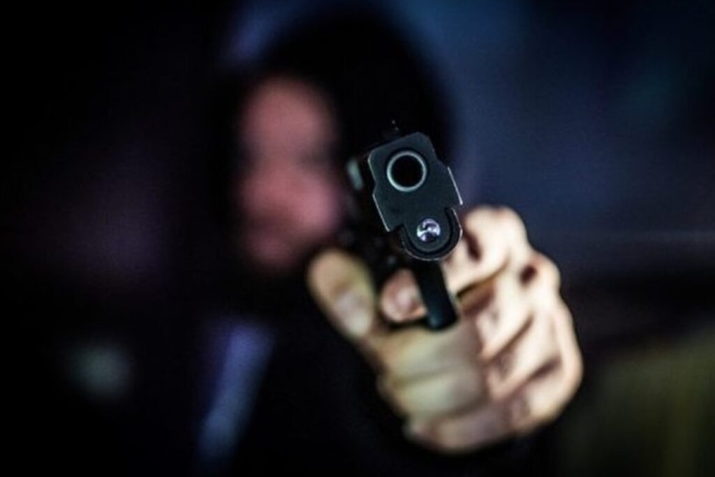 pm-usa-arma-de-trabalho-para-matar-ex-companheira-e-homem-no-parana