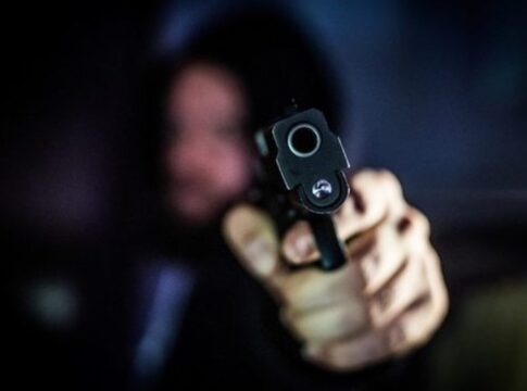 pm-usa-arma-de-trabalho-para-matar-ex-companheira-e-homem-no-parana