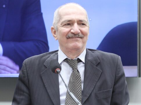 aldo-rebelo-lanca-pre-candidatura-ao-planalto-com-criticas-ao-stf