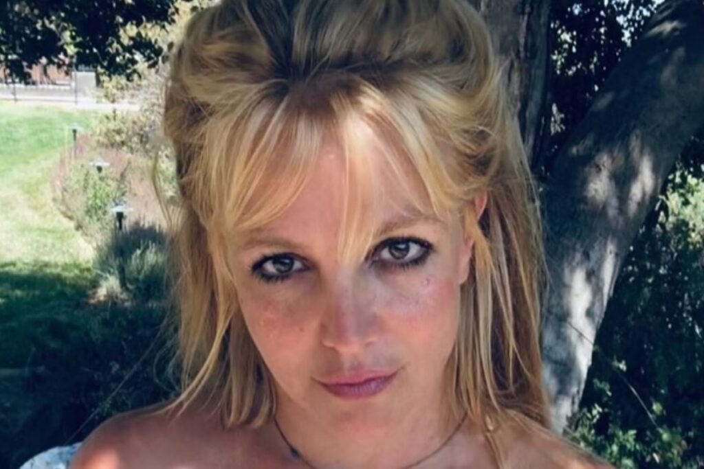 britney-spears-pode-lancar-nova-musica-em-breve.-entenda