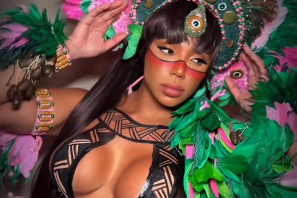 rainha-da-mangueira-sobre-polemica-com-app-de-ingressos:-“burburinho”.-assista-ao-video