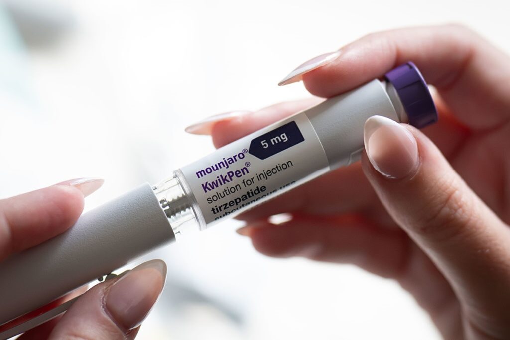 reino-unido-faz-alerta-para-risco-de-pancreatite-com-mounjaro-e-wegovy