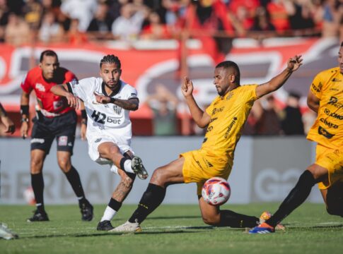 atletico-mg-vence-o-pouso-alegre-por-2-x-1,-de-virada,-e-segue-invicto