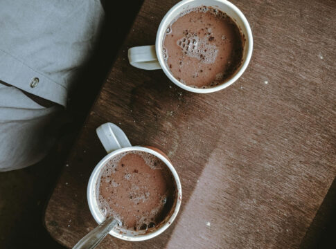 chocolate-quente-cremoso-aquece-dias-frios-e-momentos-especiais