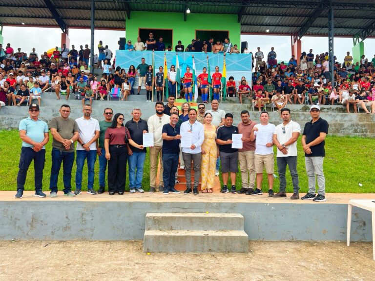 Prefeito Valdélio Furtado inicia 2026 com mais de R$ 15 milhões em ordens de serviço para Marechal Thaumaturgo