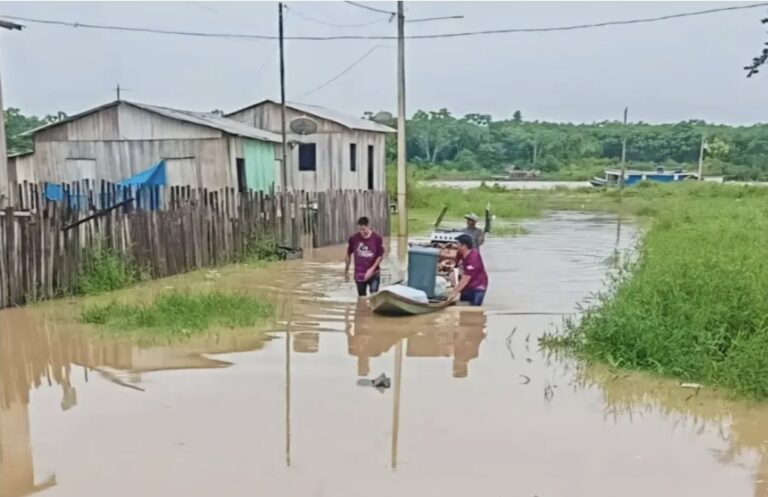 Rio Envira transborda pela segunda vez em menos de uma semana em Feijó