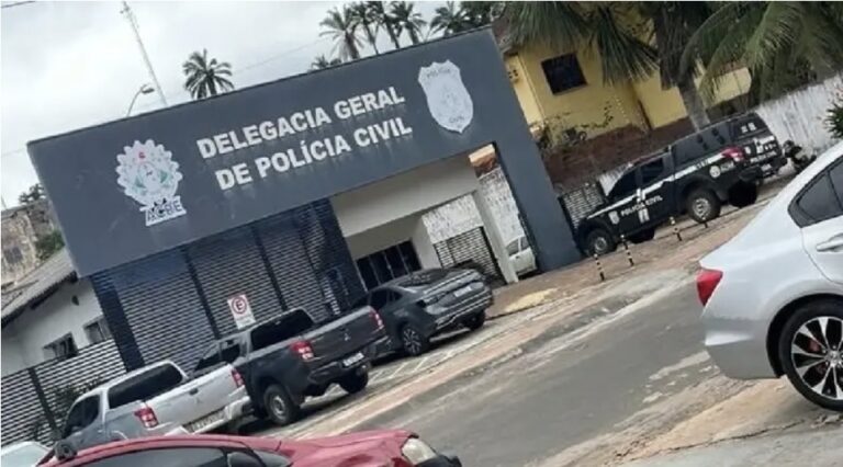 Briga por sofá leva influenciador em Cruzeiro do Sul à delegacia