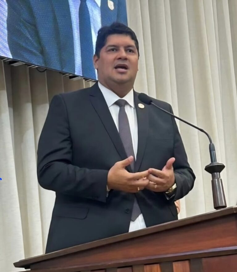 Advogado Júnior Feitosa entra na disputa pelo Senado e amplia cenário eleitoral no Acre