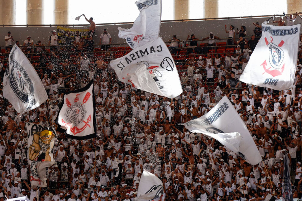 video-mostra-mobilizacao-corintiana-para-acompanhar-a-supercopa