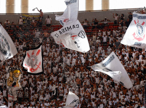 video-mostra-mobilizacao-corintiana-para-acompanhar-a-supercopa