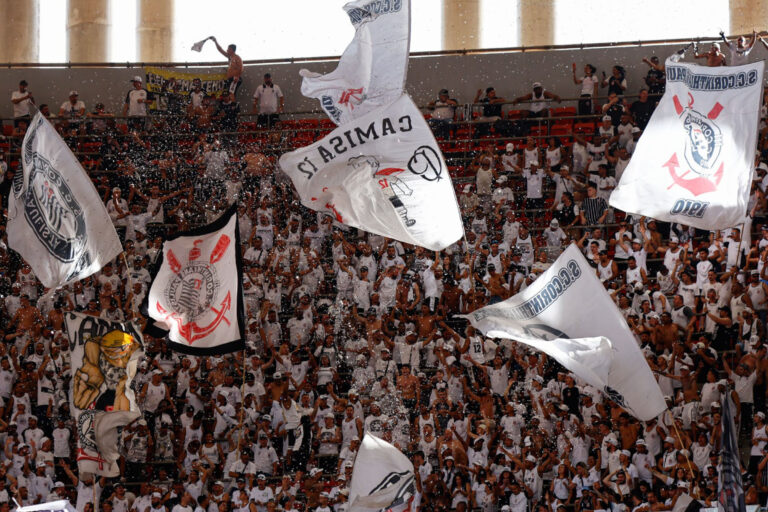 video-mostra-mobilizacao-corintiana-para-acompanhar-a-supercopa