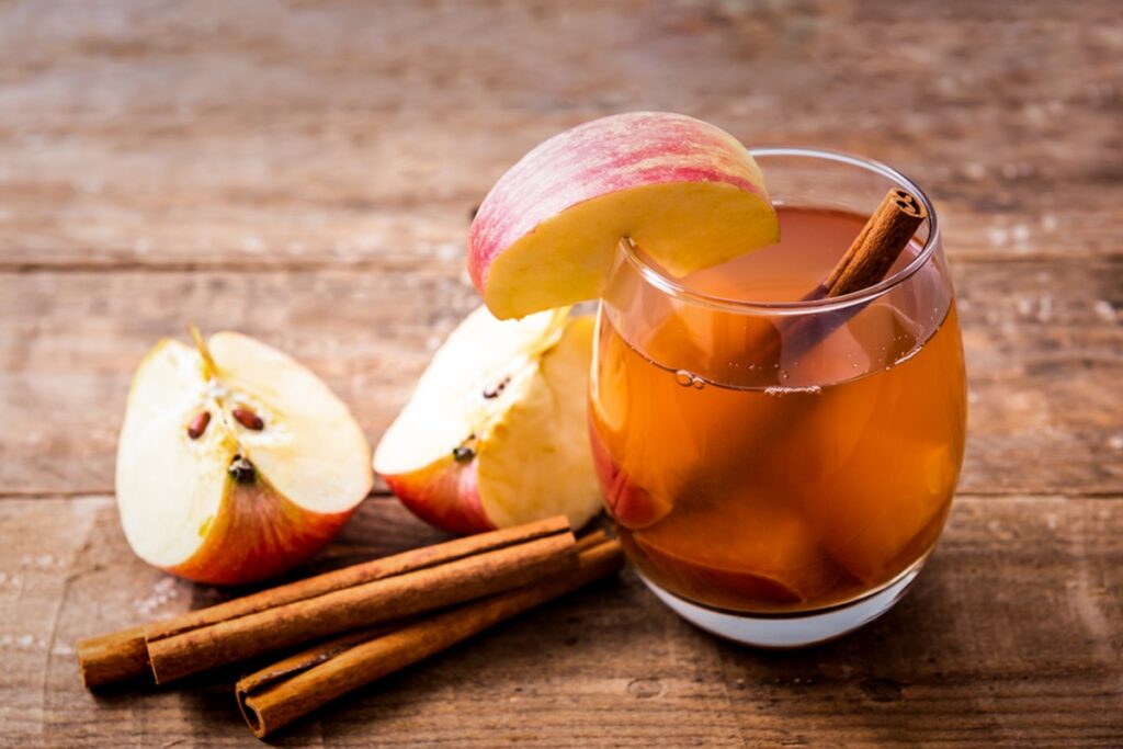 casca-de-maca-com-canela:-infusao-simples-e-cheia-de-beneficios