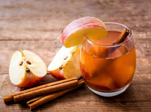 casca-de-maca-com-canela:-infusao-simples-e-cheia-de-beneficios