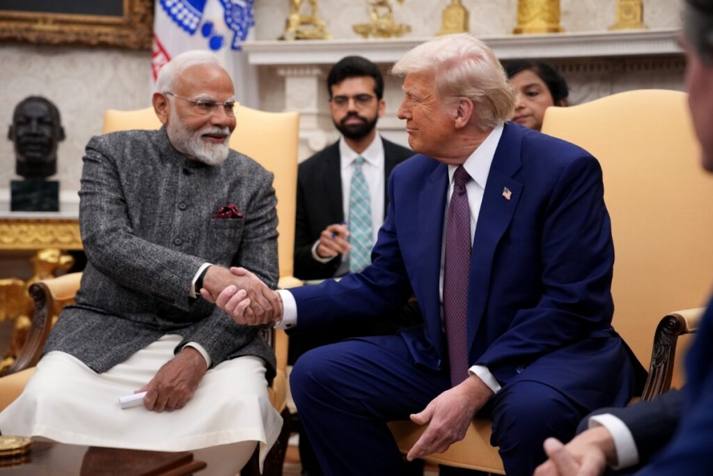 trump-diz-que-india-concordou-em-parar-de-comprar-petroleo-russo