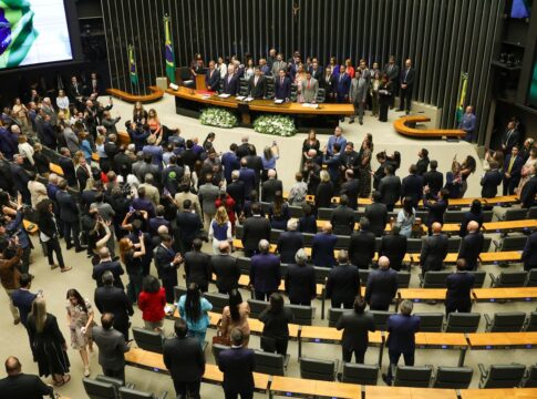 em-mensagem-ao-congresso,-lula-defende-fim-da-escala-6×1