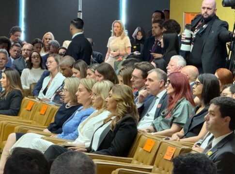 mulheres-de-ministros-assistiram-a-fachin-defender-codigo-de-etica