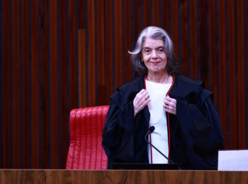 “nao-ha-democracia-sem-judiciario-independente”,-diz-carmen-no-tse