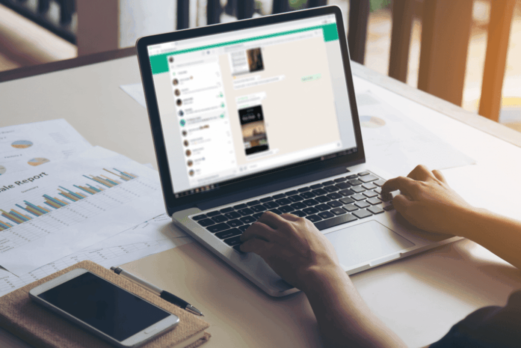 servidora-e-condenada-apos-vazar-mensagens-da-chefe-no-whatsapp