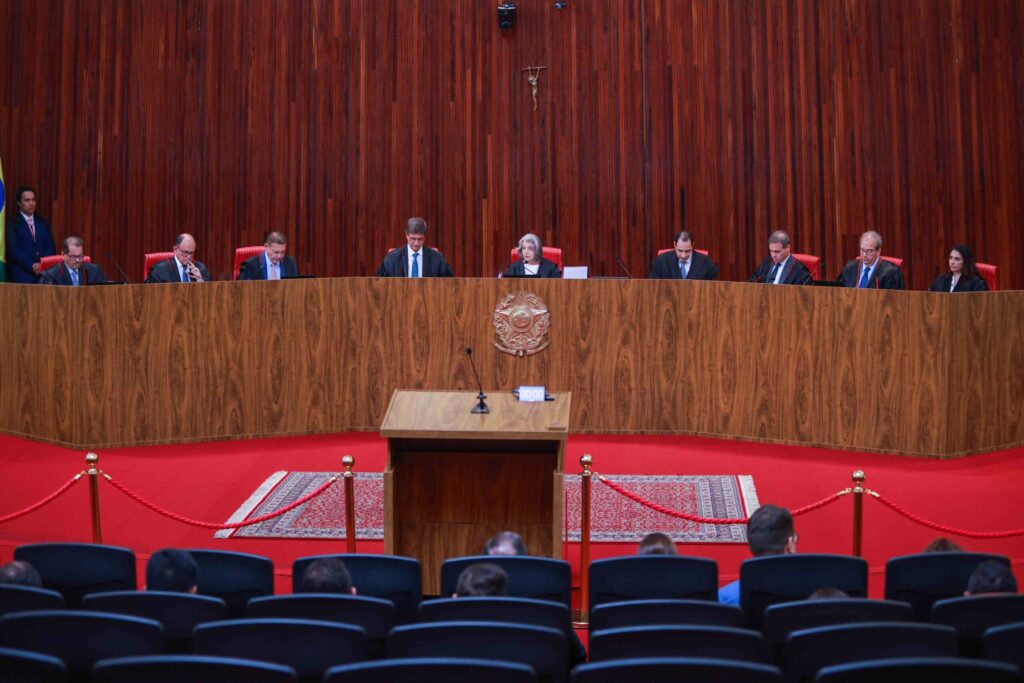 eleicoes:-carmen-pede-que-partidos-atuem-no-“ambiente-da-legalidade”