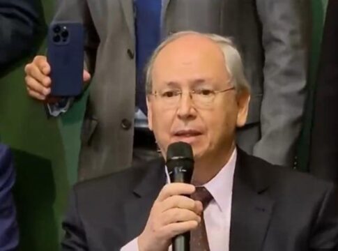 foragido-da-pf,-dono-do-ivl-usa-linkedin-e-ataca-pgr-por-condenacao