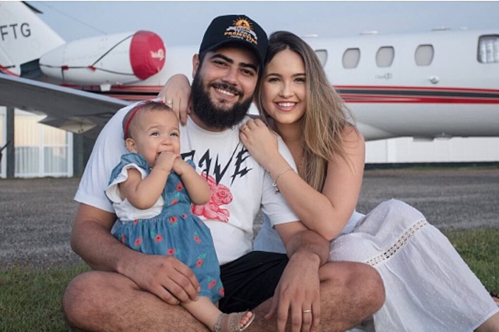 esposa-de-henrique,-dupla-de-juliano,-e-presa-nos-estados-unidos